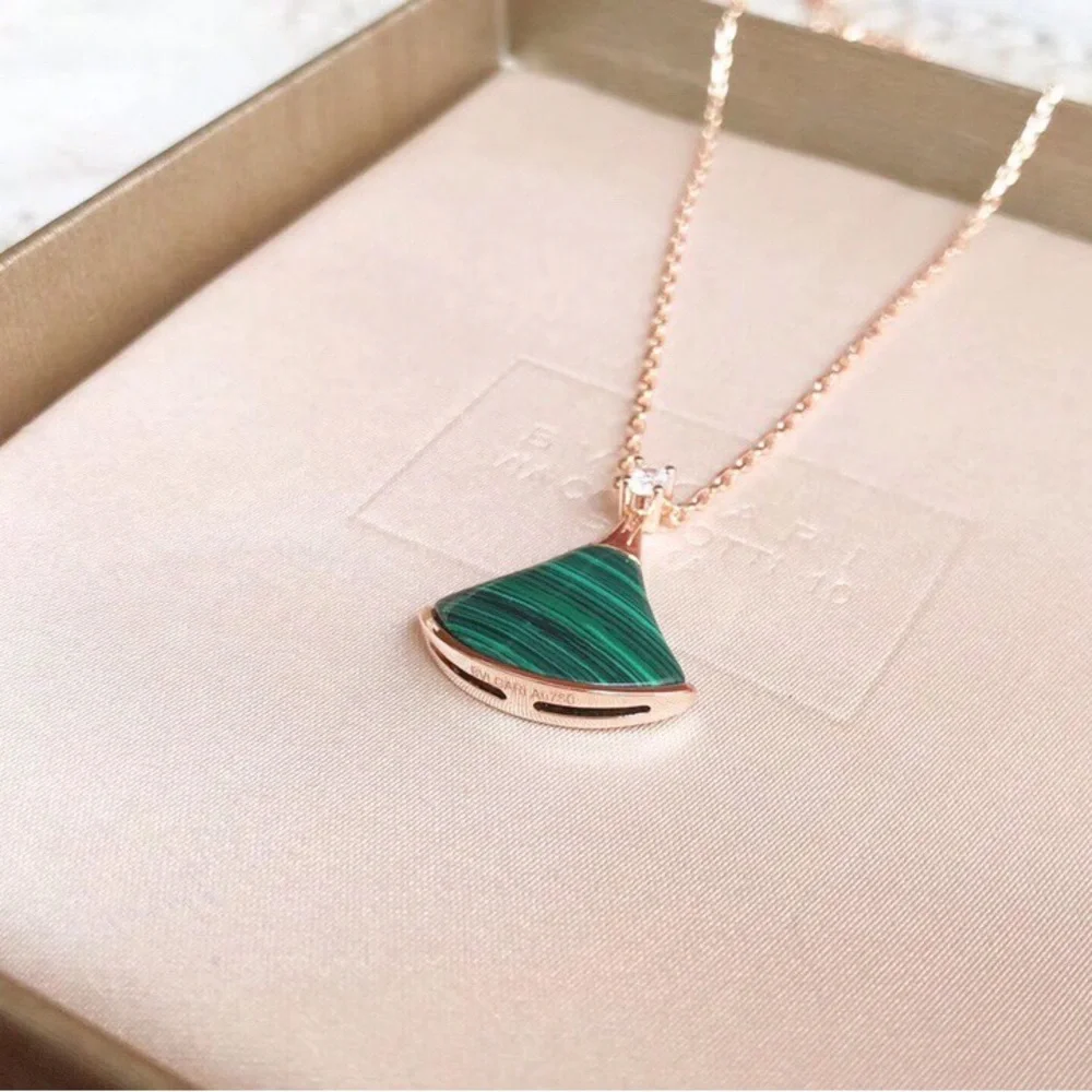Bulgarian Rose Gold Necklace with Green Fan Pendant - Picture 4 of 5